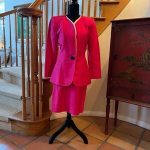 Vintage 80’s Richard Warren Silk Suit Skirt Blazer Sz 6 Fuschia